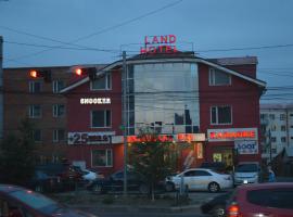 Land Hotel