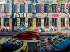 Fabrika Hostel & Suites