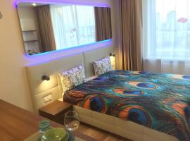 HappyYES, отель в Санкт-Петербурге, рядом находится Торговый цетр Гранд Каньон