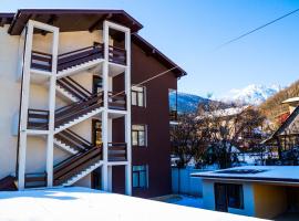Blagodarny Krugly God Aparthotel, отель в Красной Поляне