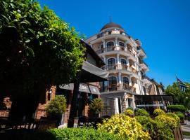 Leon Boutique Hotel, отель в Сухуме