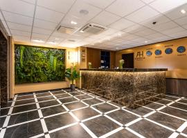 Adoryal Hotell, отель в Таллине