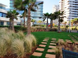 House with one bedroom in Dar el Beida with wonderful sea view enclosed garden and WiFi, дом для отпуска в Касабланке