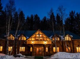 Skazka Lodge Приэльбрусье, отель в Терсколе, рядом находится Канатная дорога Эльбрус