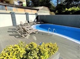 Бутик Отель Волна, отель рядом с аэропортом Международный аэропорт Сочи (Адлер) - AER