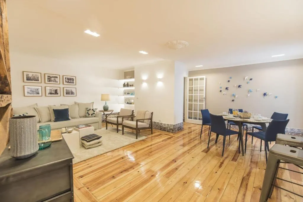 LovelyStay - Downtown Magnificent Flat, Amadora, Portugal