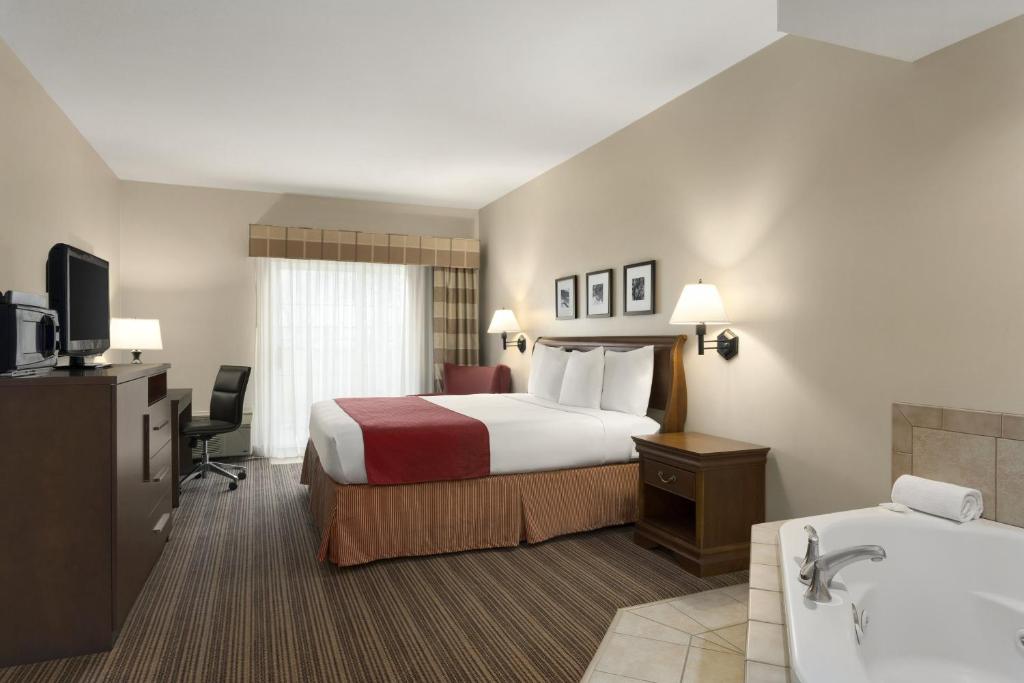 A room at the Country Inn & Suites Radisson, Cedar Rapids Airport.