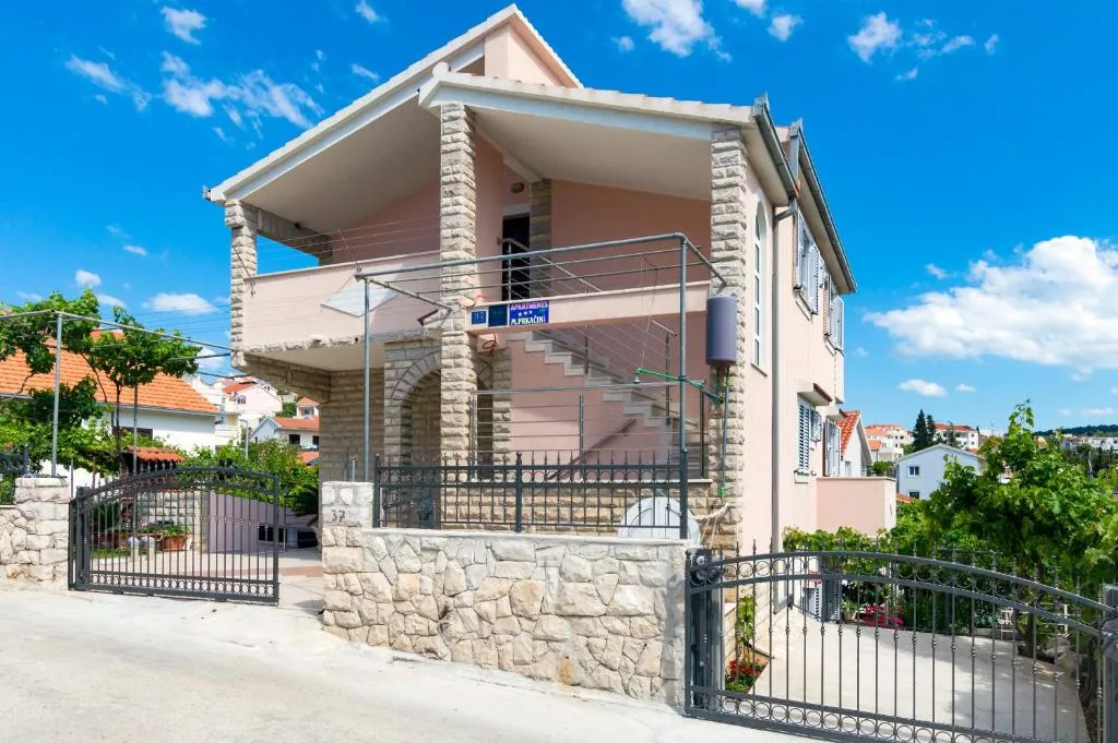 Apartmani Prka?in, Trogir, Croaţia
