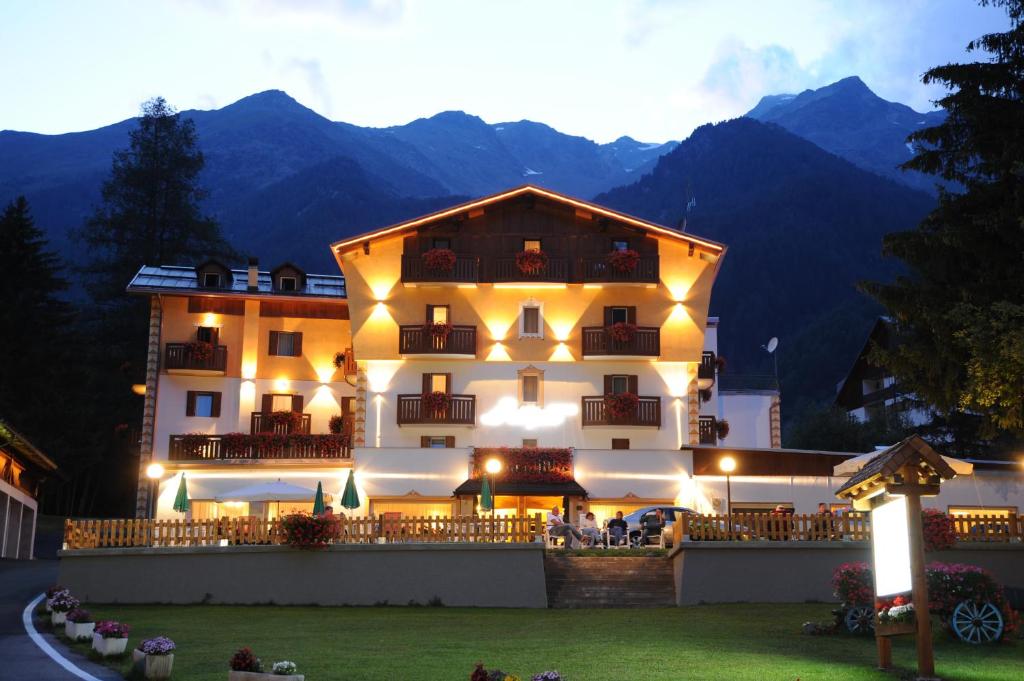 Hotel Alpino Wellness & Spa