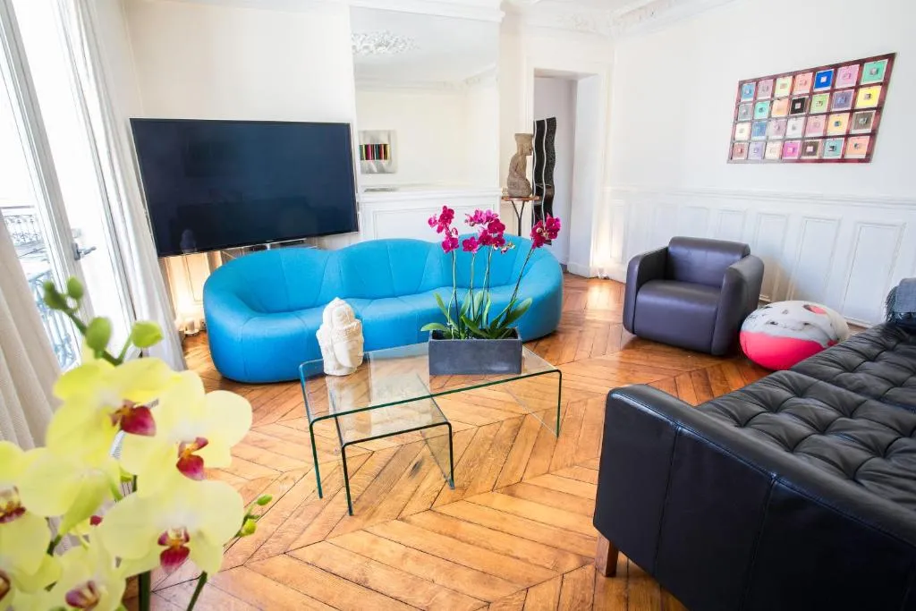 Luxury Apartment in Paris Center - Louvre Museum, Paris, France