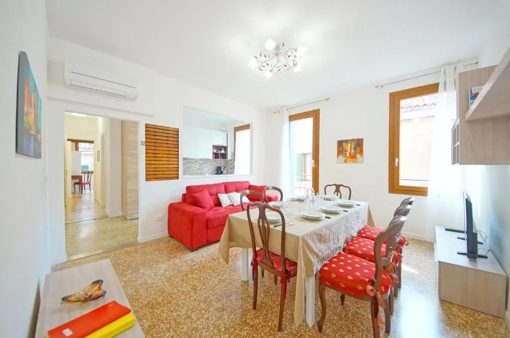 DolceVita N. 372, Veneția, Italia