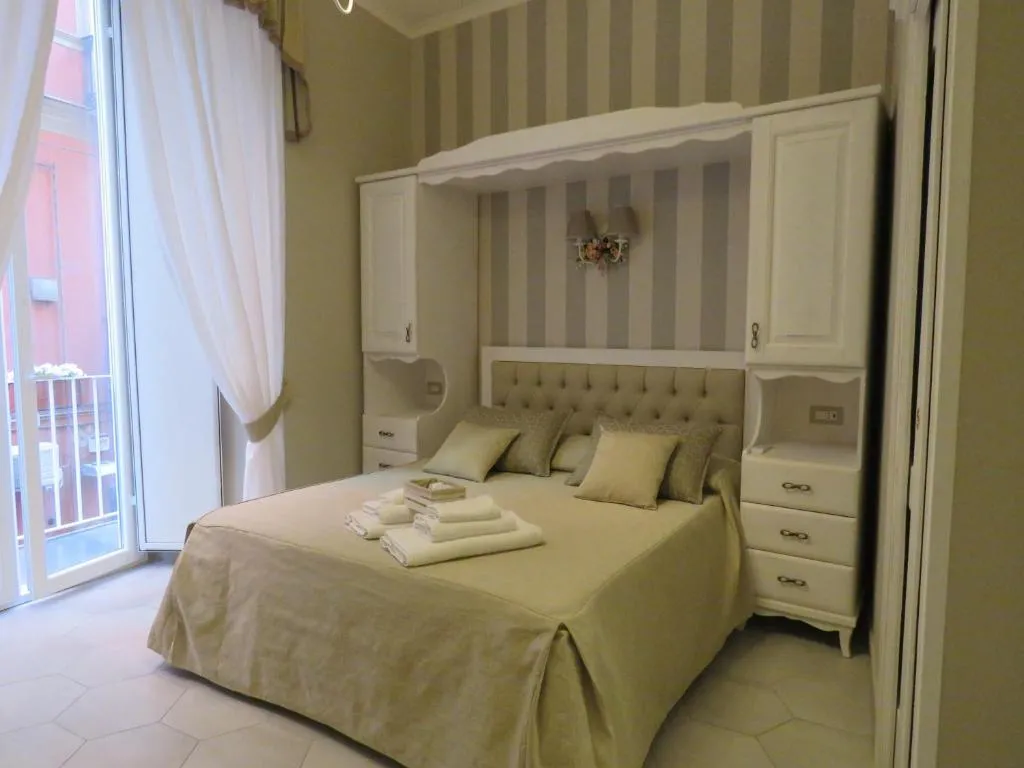Le Ninfe Luxury Rooms, Arzano, Italy