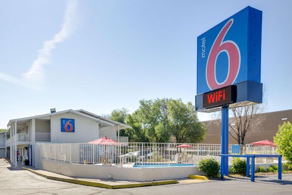 Motel 6-Lakewood, CO - Denver