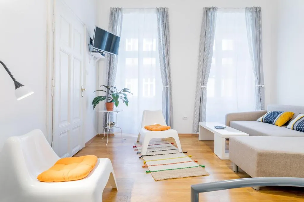 Roombach 7 Apartment, Budapest, Hungary