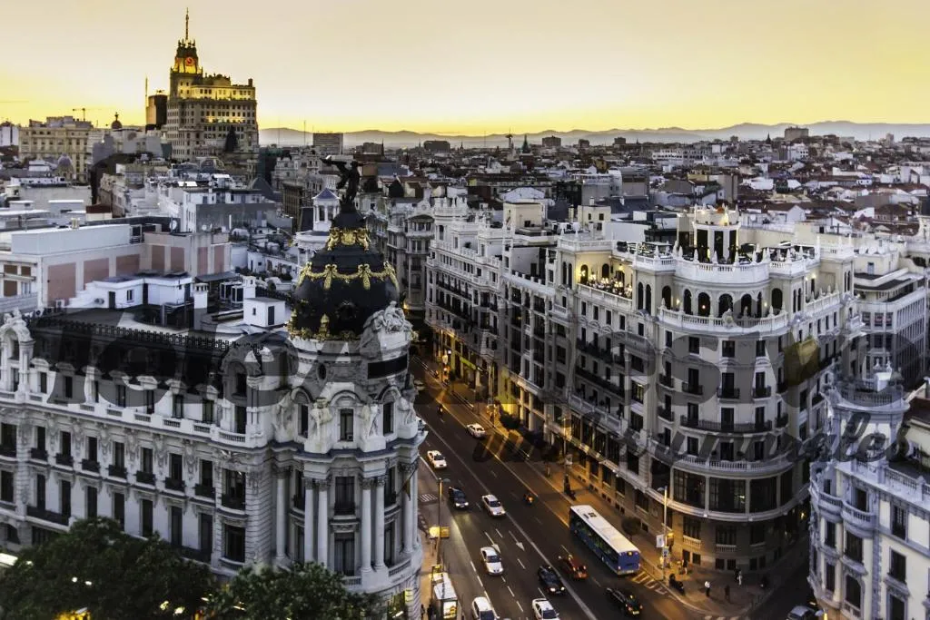 M&F Apartaments Gran Via, Madrid, Spania