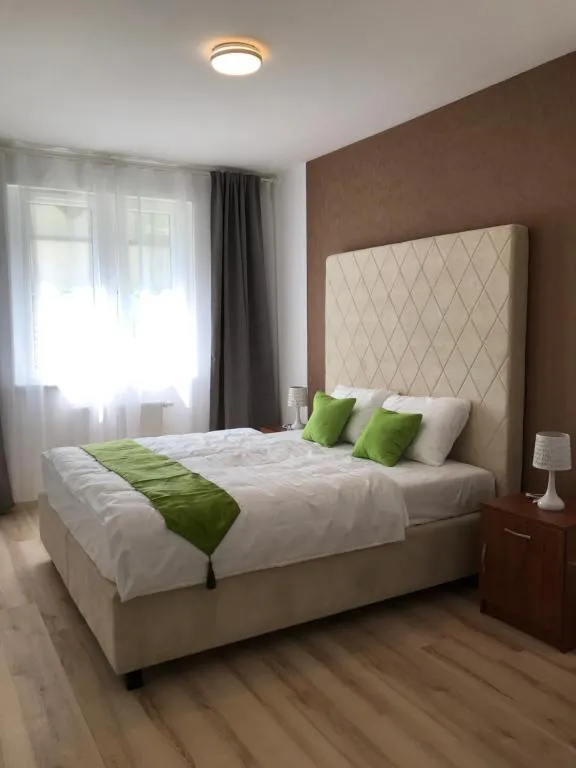 Corvin Rose Apartment Hotel, Budapesta, Ungaria
