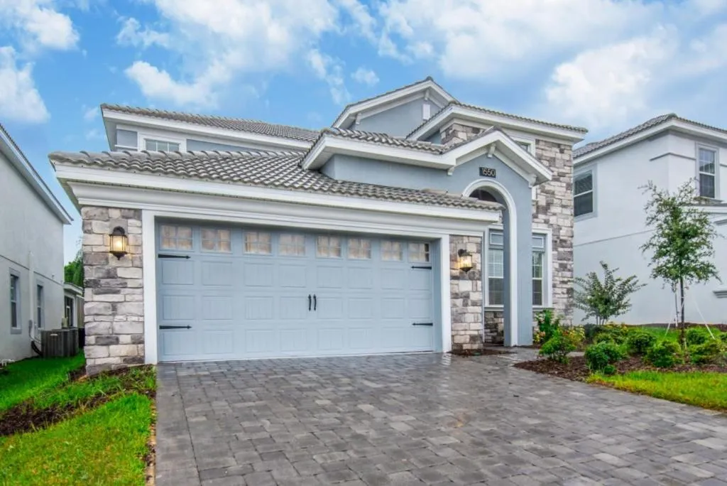 Moonvalley Villa #230708, Davenport, United States
