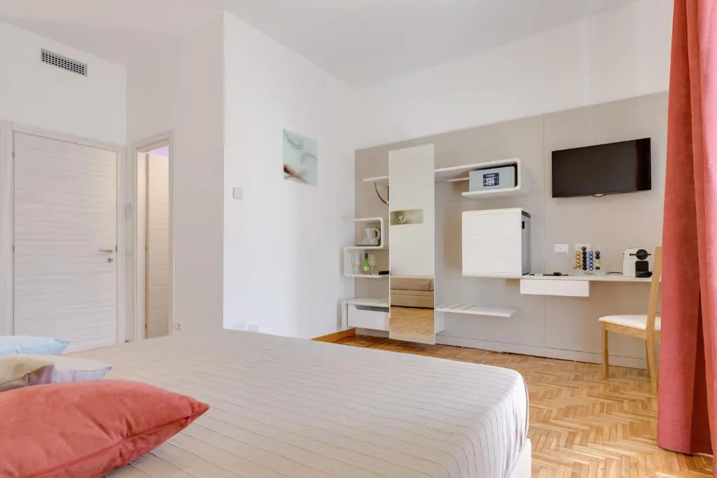 Dolce Luxury Rooms, Roma, Italia