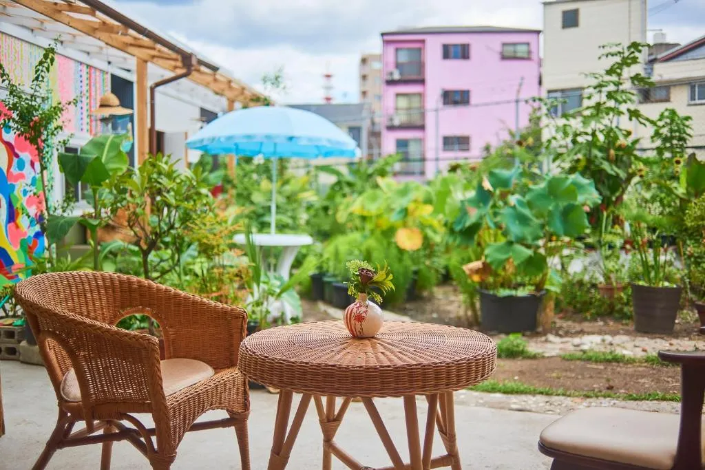 Cocoroom Cafe Garden Guest House, Higashiosaka, Japan