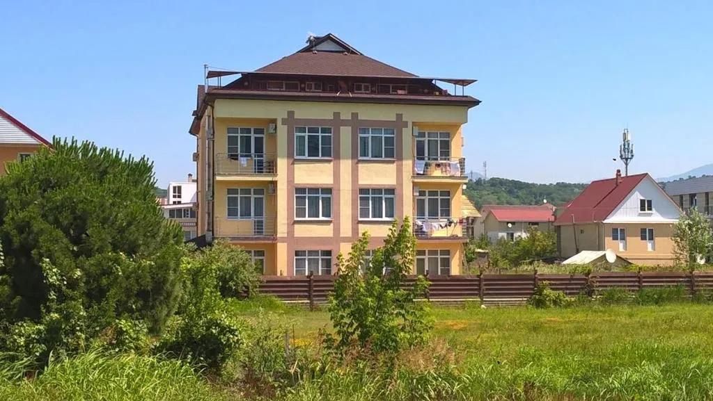 Apartment on Kamyshovoi 6, Adler, Rusia