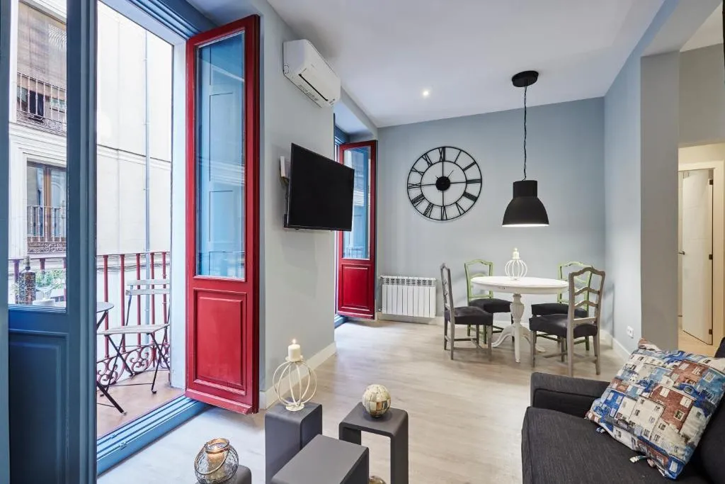 LEEWAYS APARTMENT in FÚCAR, Madrid, Spania