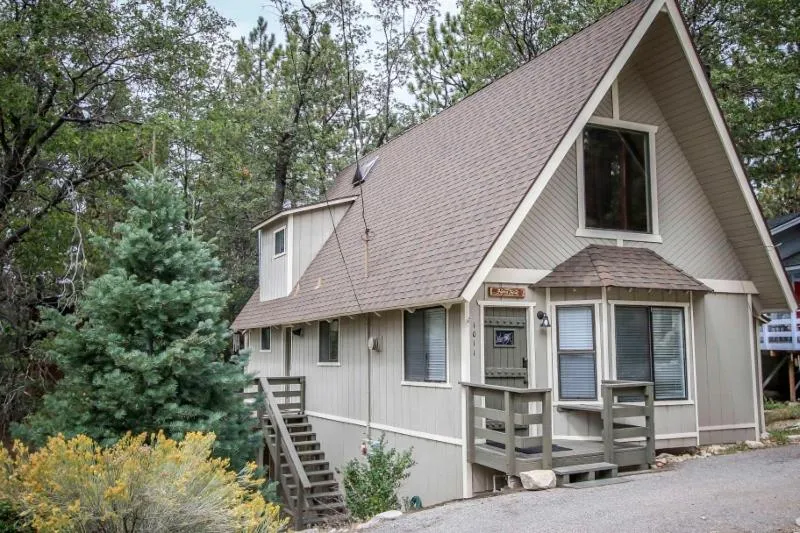 Alpine Haus Home, Big Bear Lake, Statele Unite ale Americii