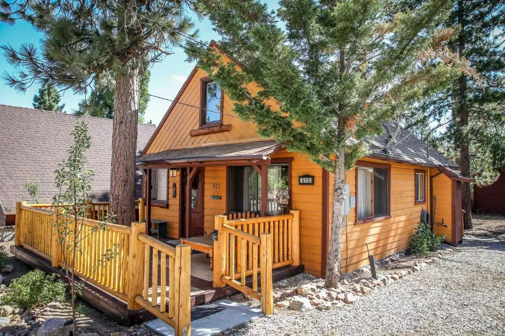 Cinnamon Bear Cabin, Big Bear Lake, Statele Unite ale Americii