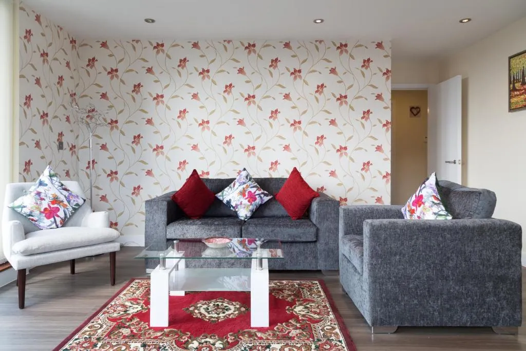 Modern Station Penthouse with Parking & Balcony & Sleeps 6, Cambridge, Marea Britanie