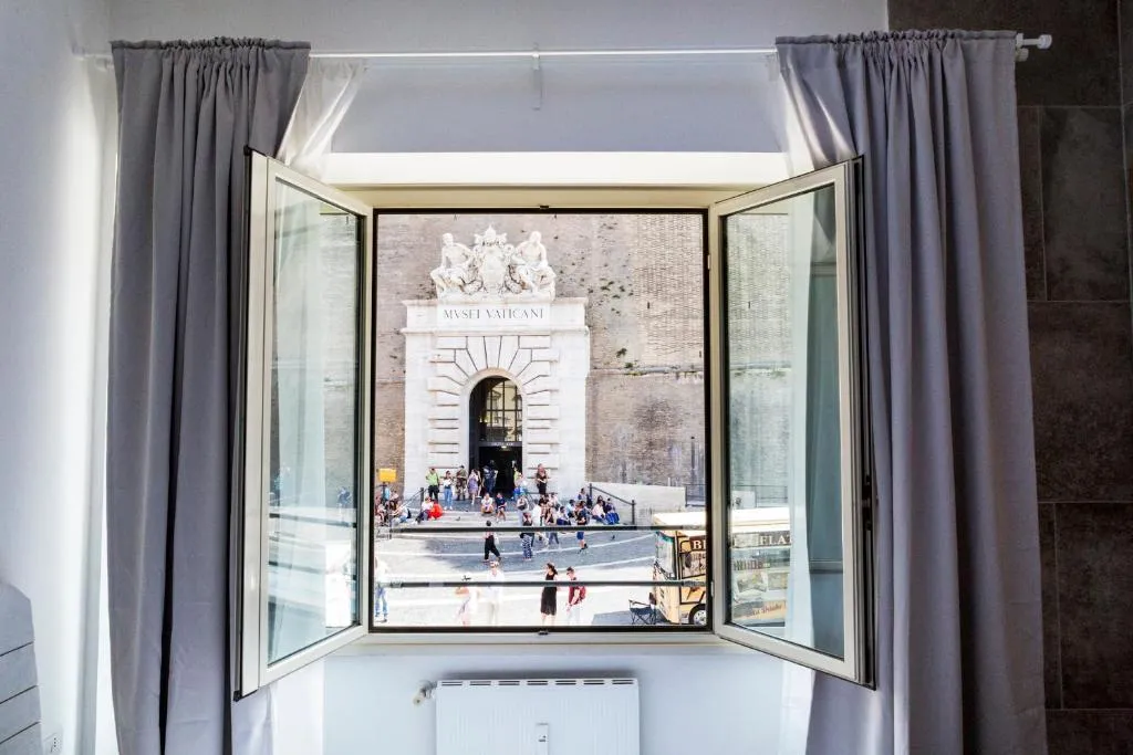 My Tiny Home, Roma, Italia