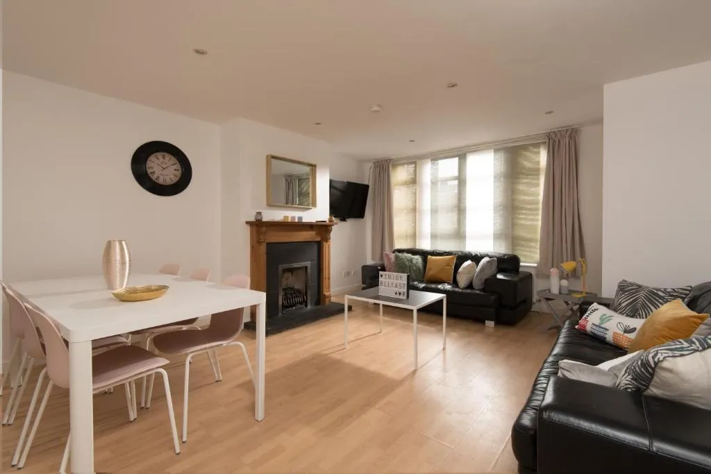 Big Fish Homes - The Cloisters, Belfast, Marea Britanie