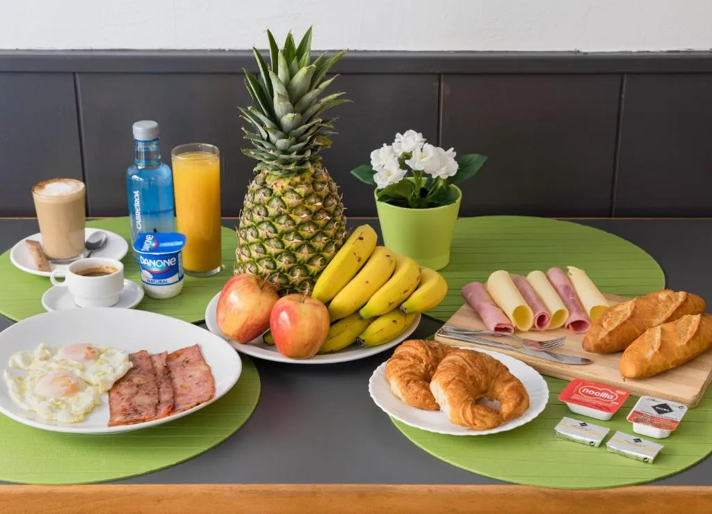 Hostal Oliveta, Barcelona, Spain