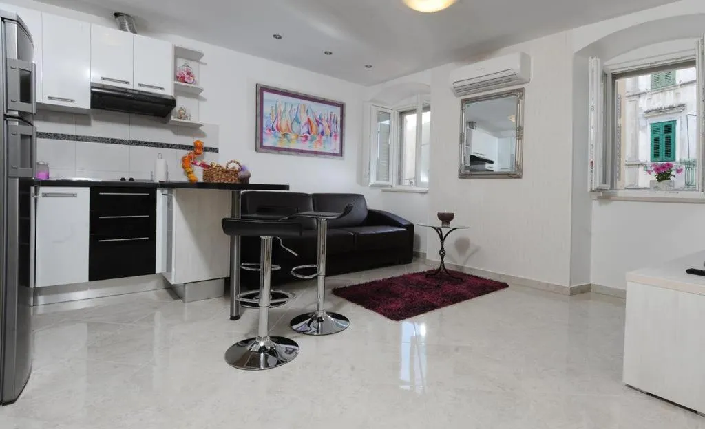 Apartments by the sea Split - 13105, Split, Croatia