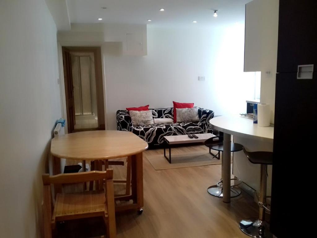 Lovely 1 bed in Earls Court