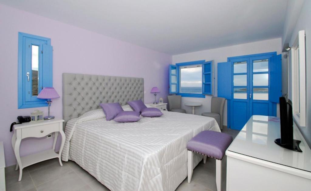 Double Room with Balcony and Sea View