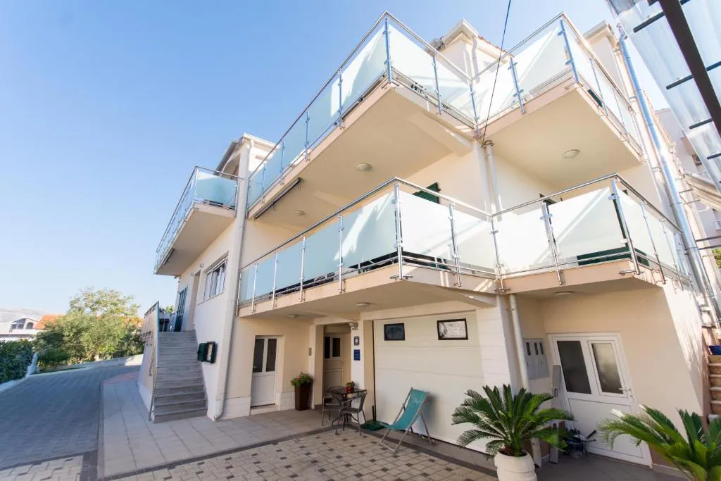 Apartments Cavar, Centola, Croatia