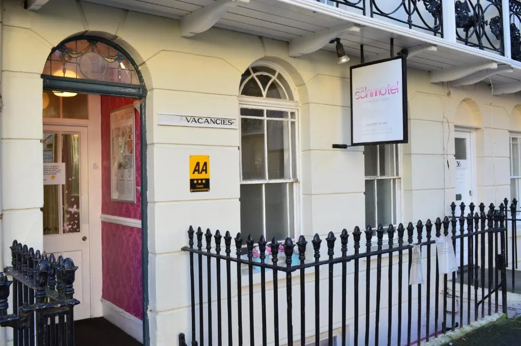 Motel Schmotel, Brighton and Hove, United Kingdom