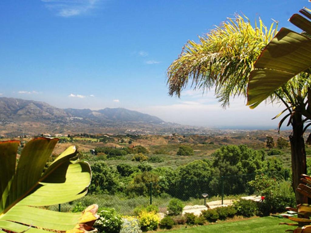 Beautiful apartment with stunning views, near the resort El Soto de Marbella 24