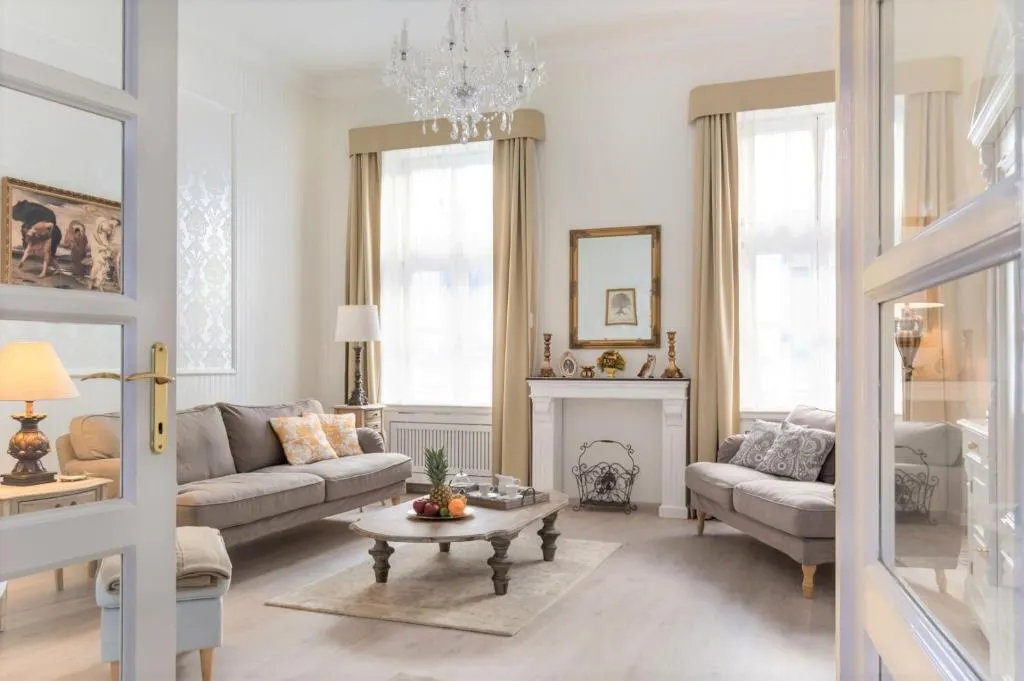 Chestnut & Eliza Suites - Superior Homes Downtown, Budapesta, Ungaria
