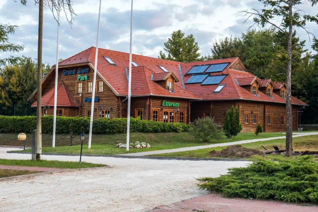 Grand Slam Park Inn, Budapest, Hungary