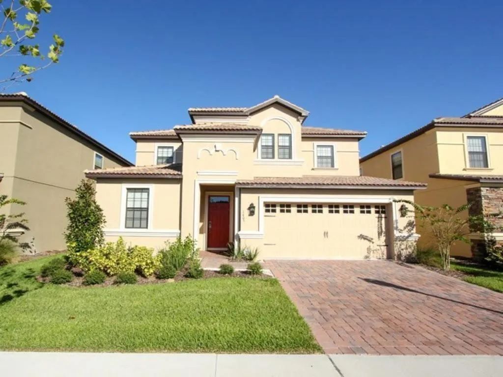 Thunderbird Villa 1405, Davenport, United States
