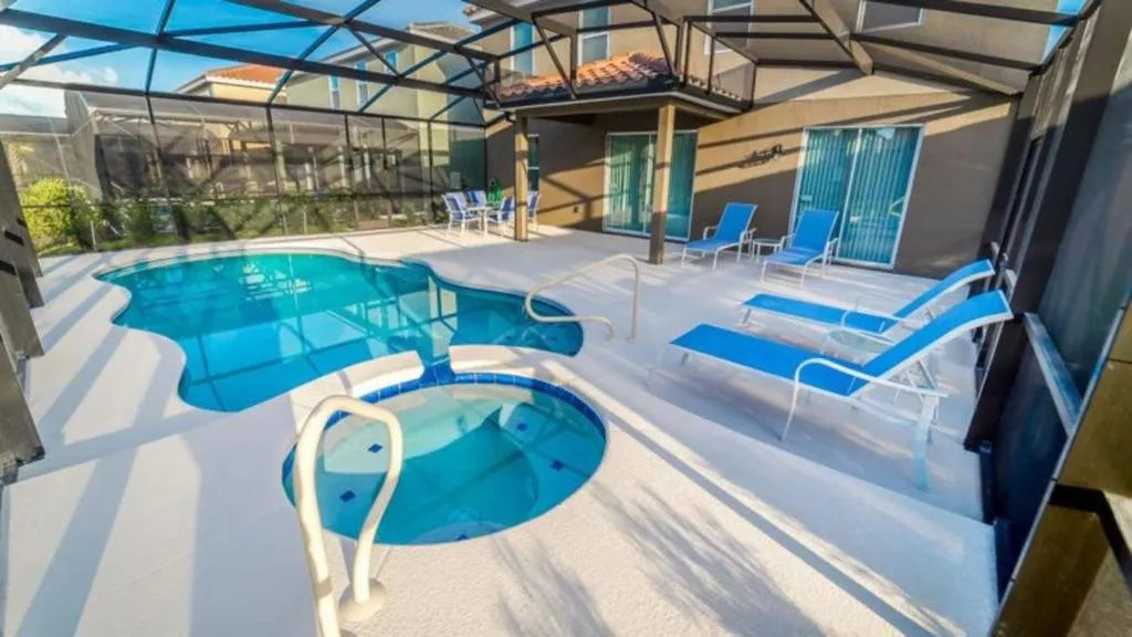 Oakbourne Villa 5369, Davenport, United States
