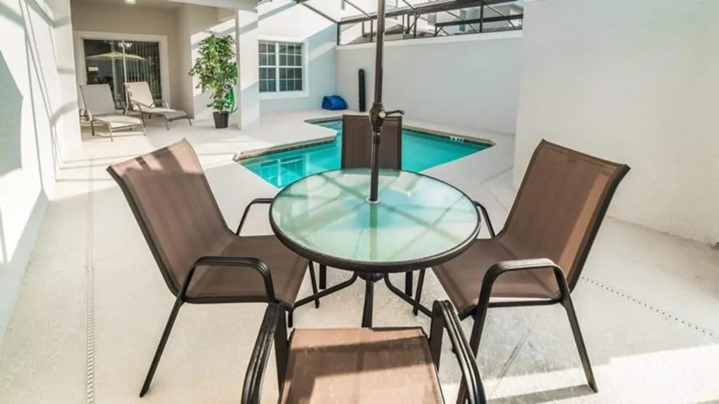 Clock Villa 241, Kissimmee, Statele Unite ale Americii