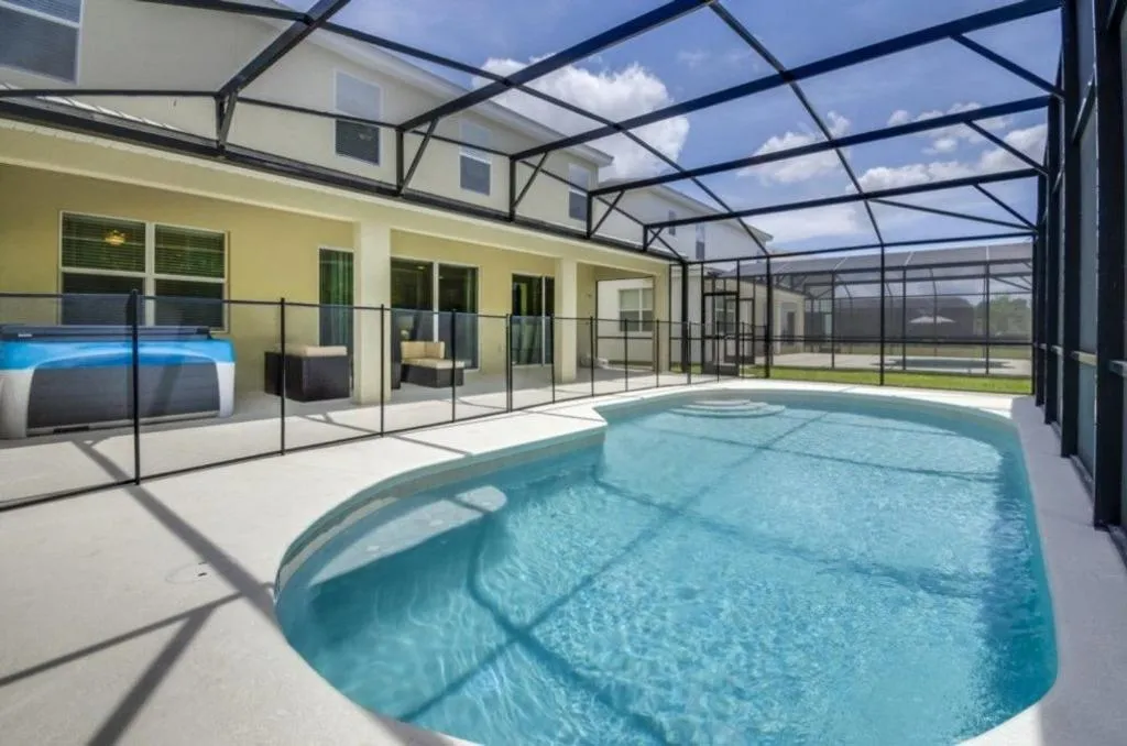 Bella Vida 894E, Kissimmee, Statele Unite ale Americii