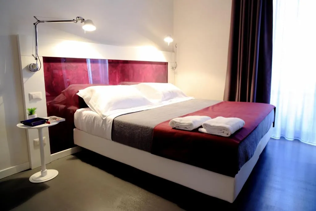 Inn Urbe Colosseo, Roma, Italia