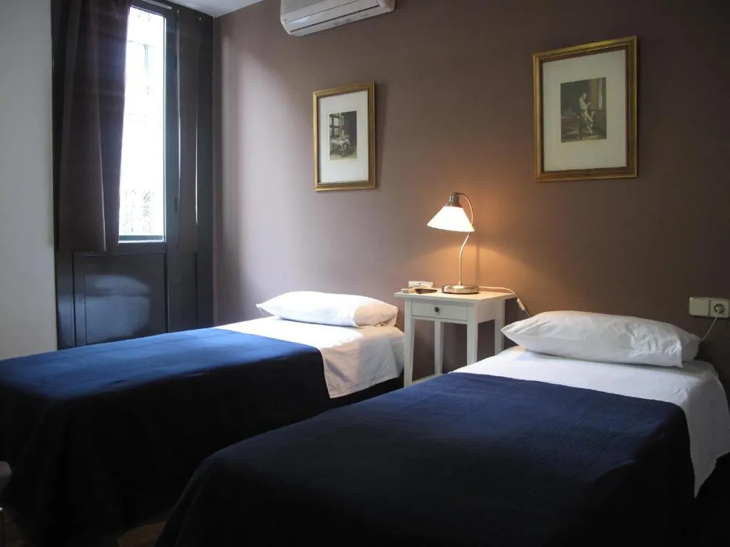 Hostal LK Barcelona, Barcelona, Spania