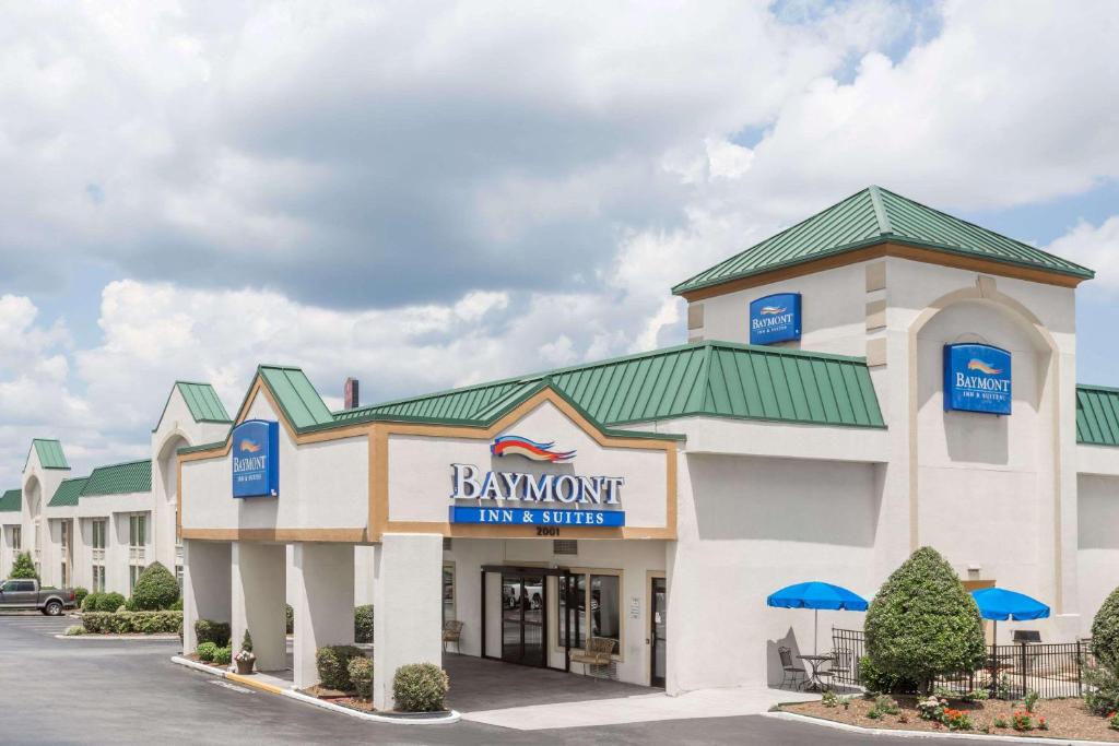 Baymont by Wyndham Greensboro/Coliseum