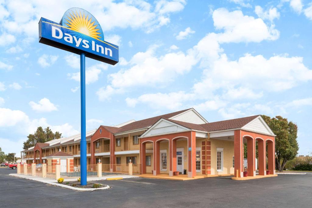 Days Inn by Wyndham Ottawa