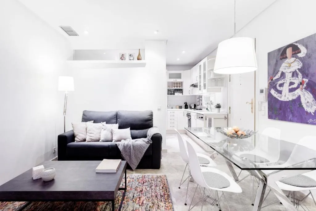 Serrano Apartment by Flatsweethome, Madrid, Spania