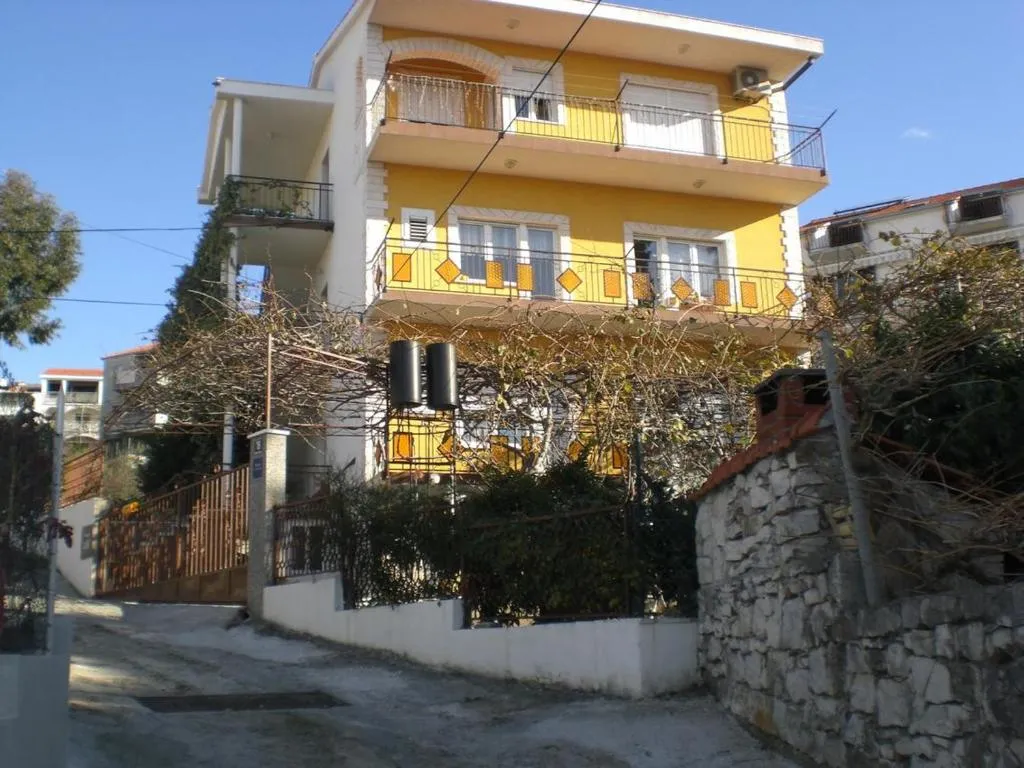 Apartments by the sea Trogir - 15030, Trogir, Croaţia