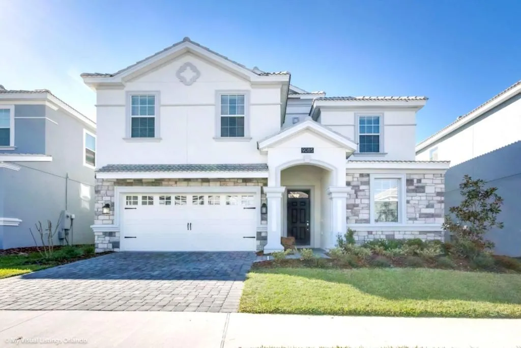 Hazard Street Villa #252629, Davenport, United States